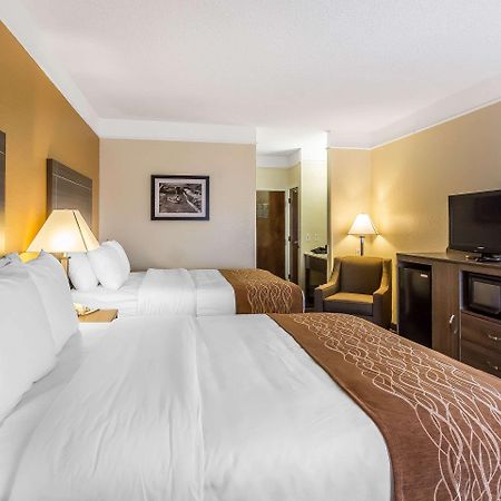 Comfort Inn Near Frost Bank Center サンアントニオ エクステリア 写真