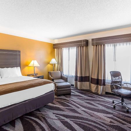 Comfort Inn Near Frost Bank Center サンアントニオ エクステリア 写真