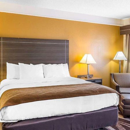 Comfort Inn Near Frost Bank Center サンアントニオ エクステリア 写真