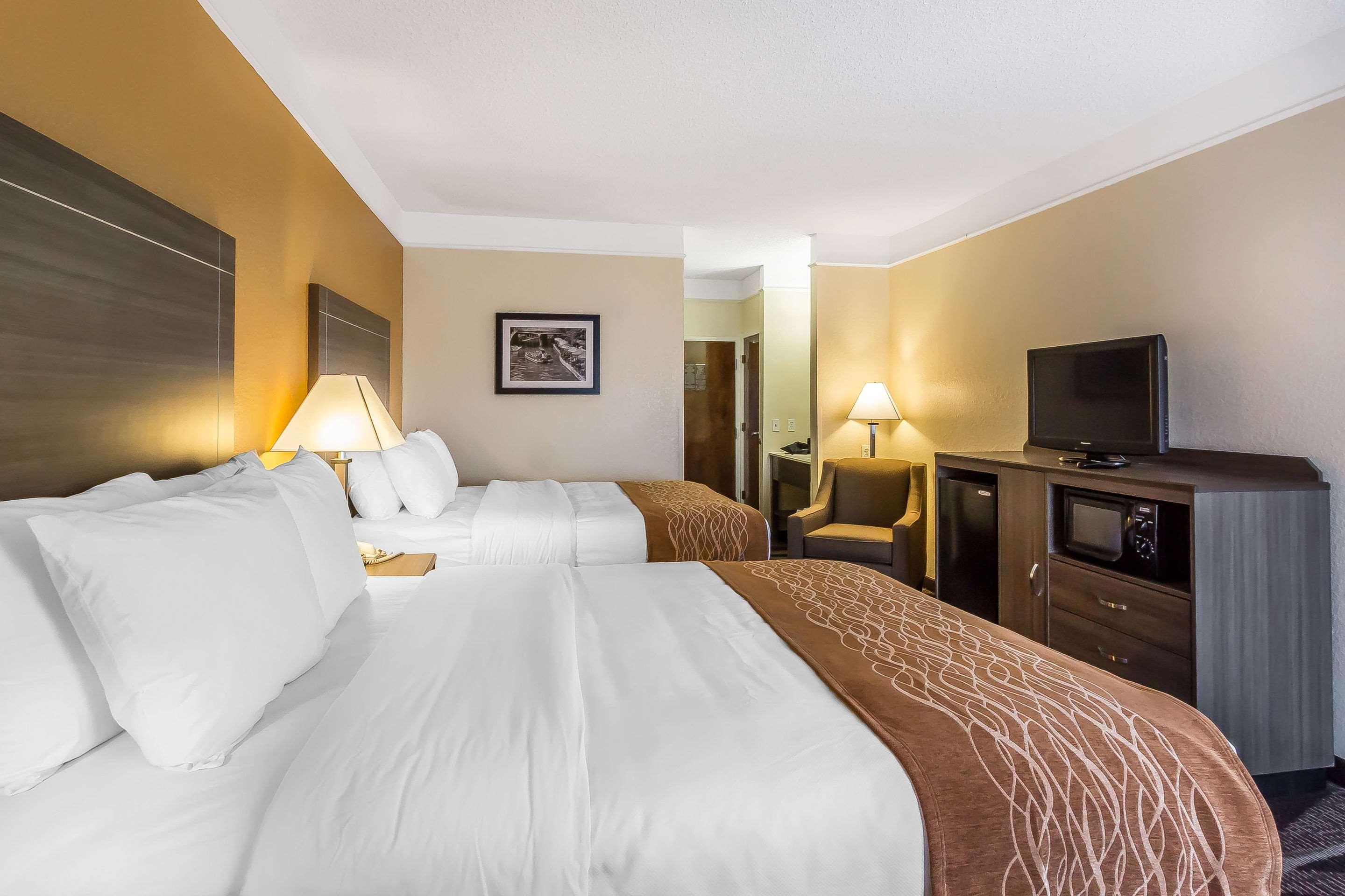 Comfort Inn Near Frost Bank Center サンアントニオ エクステリア 写真