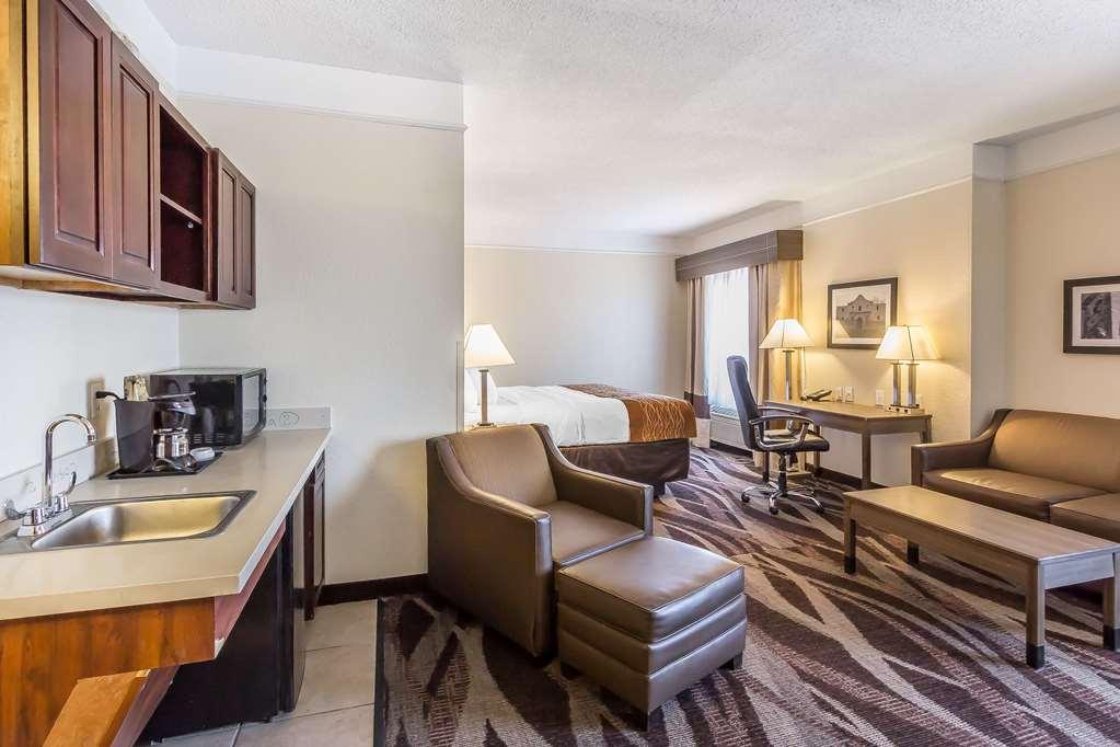 Comfort Inn Near Frost Bank Center サンアントニオ エクステリア 写真