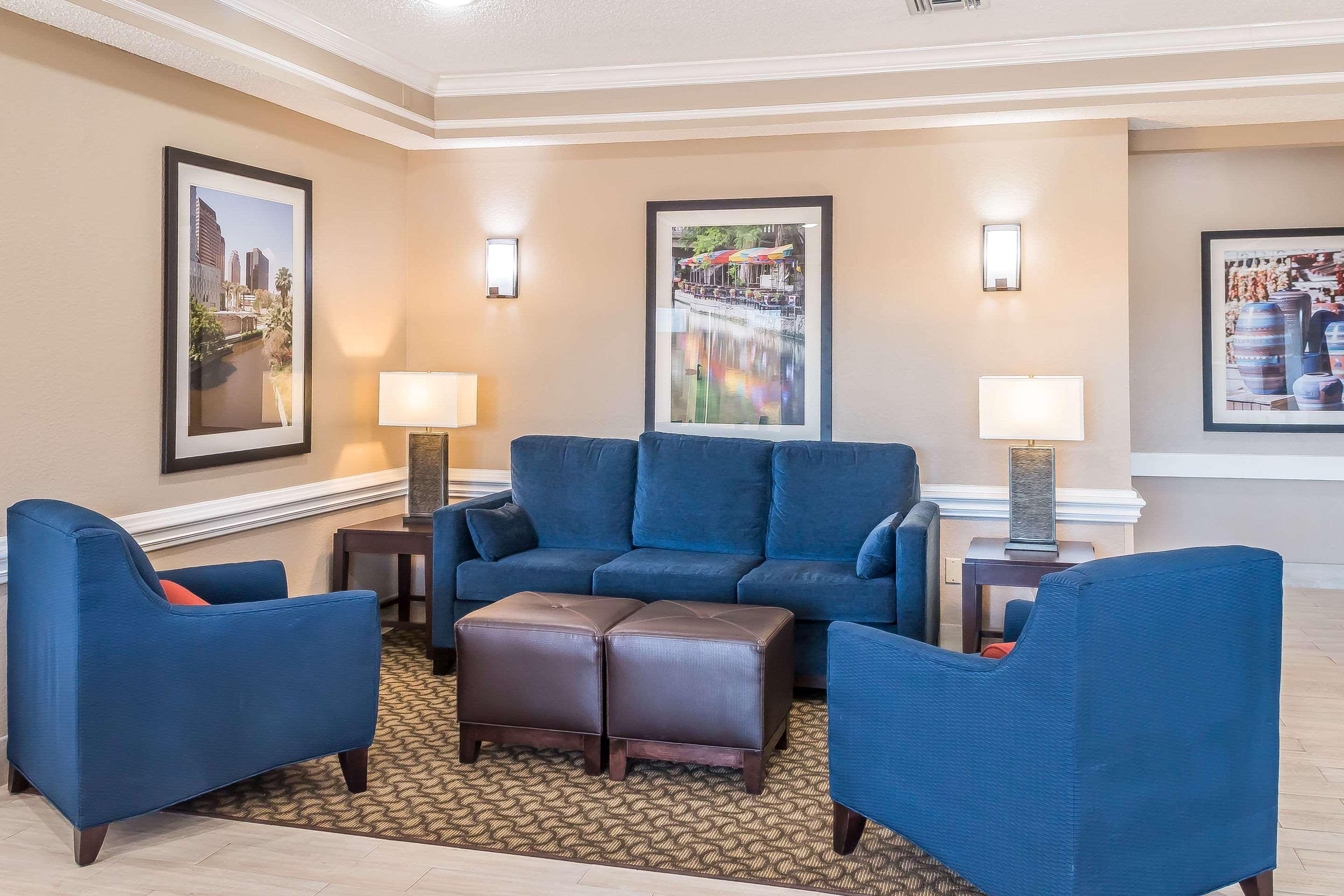 Comfort Inn Near Frost Bank Center サンアントニオ エクステリア 写真