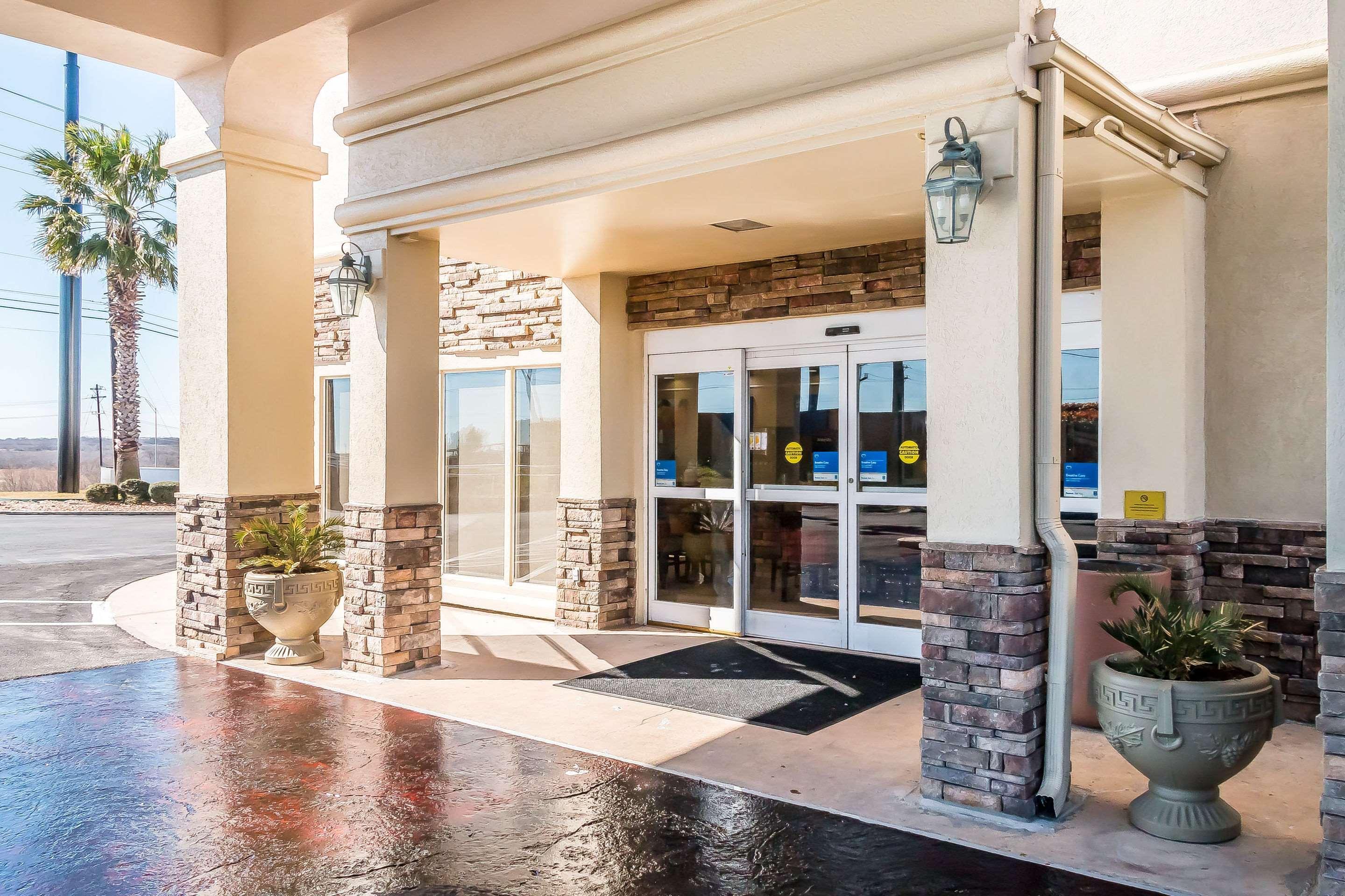 Comfort Inn Near Frost Bank Center サンアントニオ エクステリア 写真
