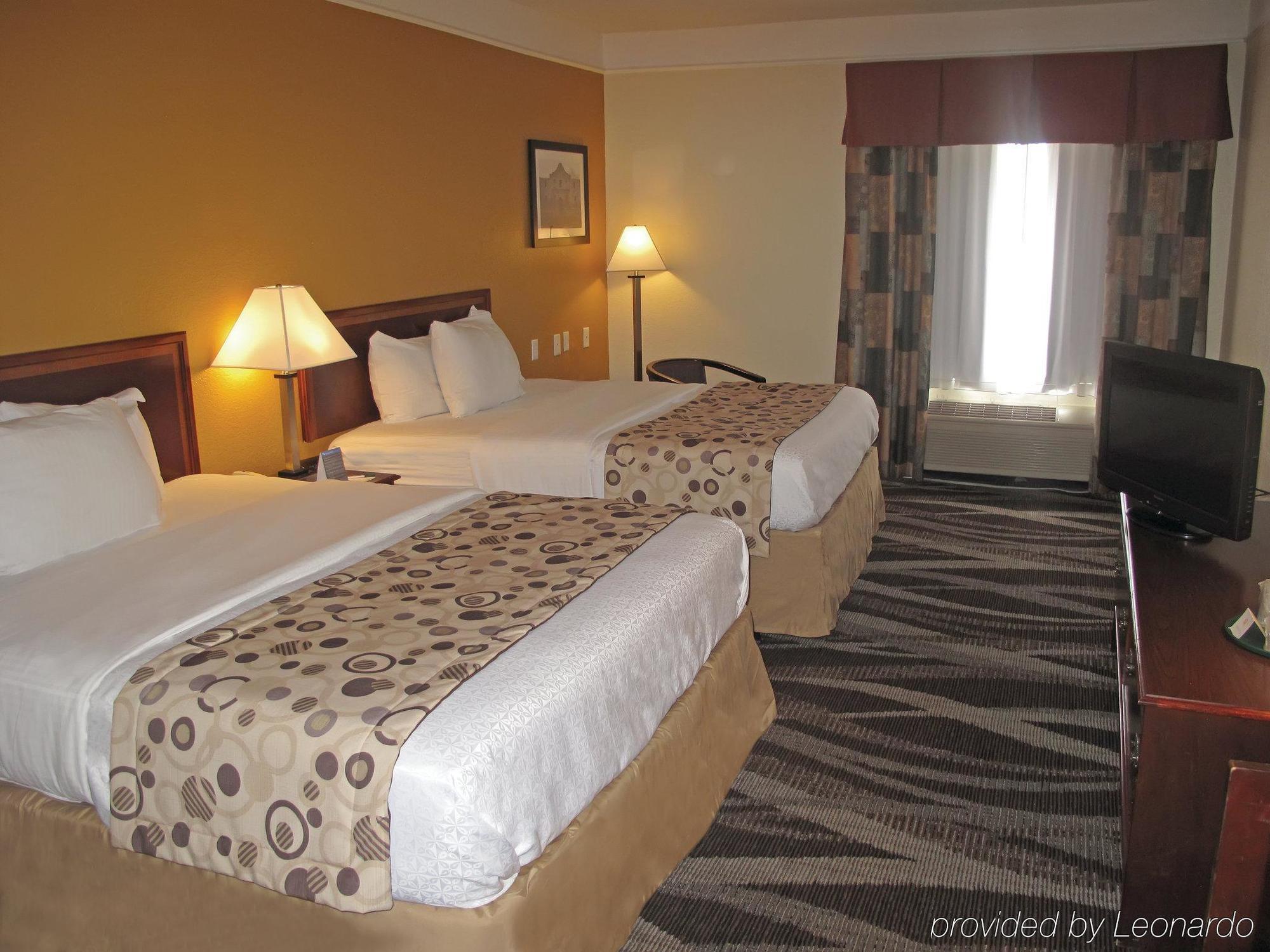 Comfort Inn Near Frost Bank Center サンアントニオ エクステリア 写真