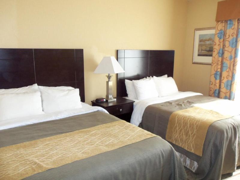 Comfort Inn Near Frost Bank Center サンアントニオ エクステリア 写真