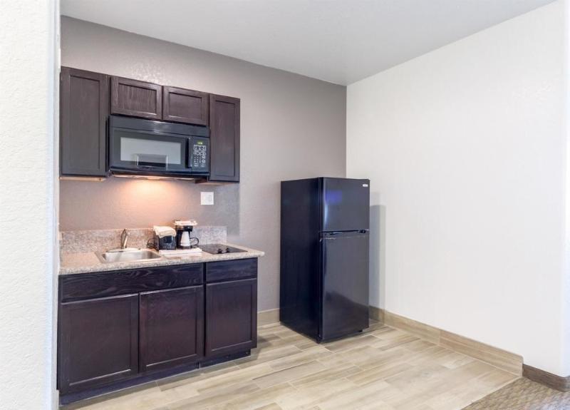 Comfort Inn Near Frost Bank Center サンアントニオ エクステリア 写真